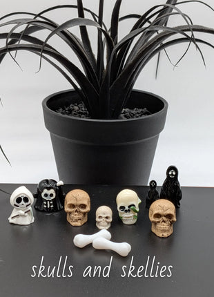 Mini Resin Halloween Figures Mix