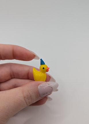 10 pc Mini Party Hat Ducks