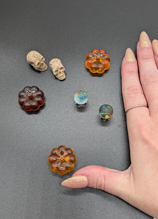 Mini Crystal Balls - XS Halloween Desk Decor